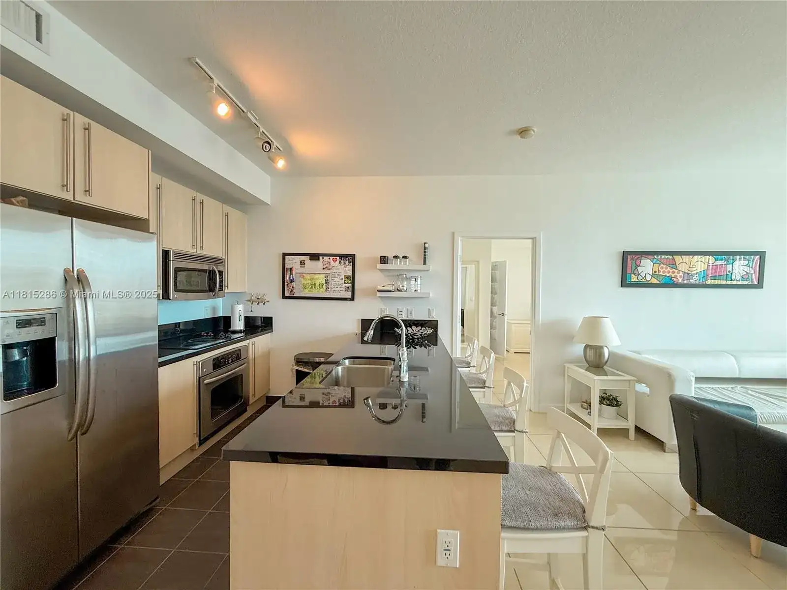79 SW 12th St, Miami FL 33130 photo 4