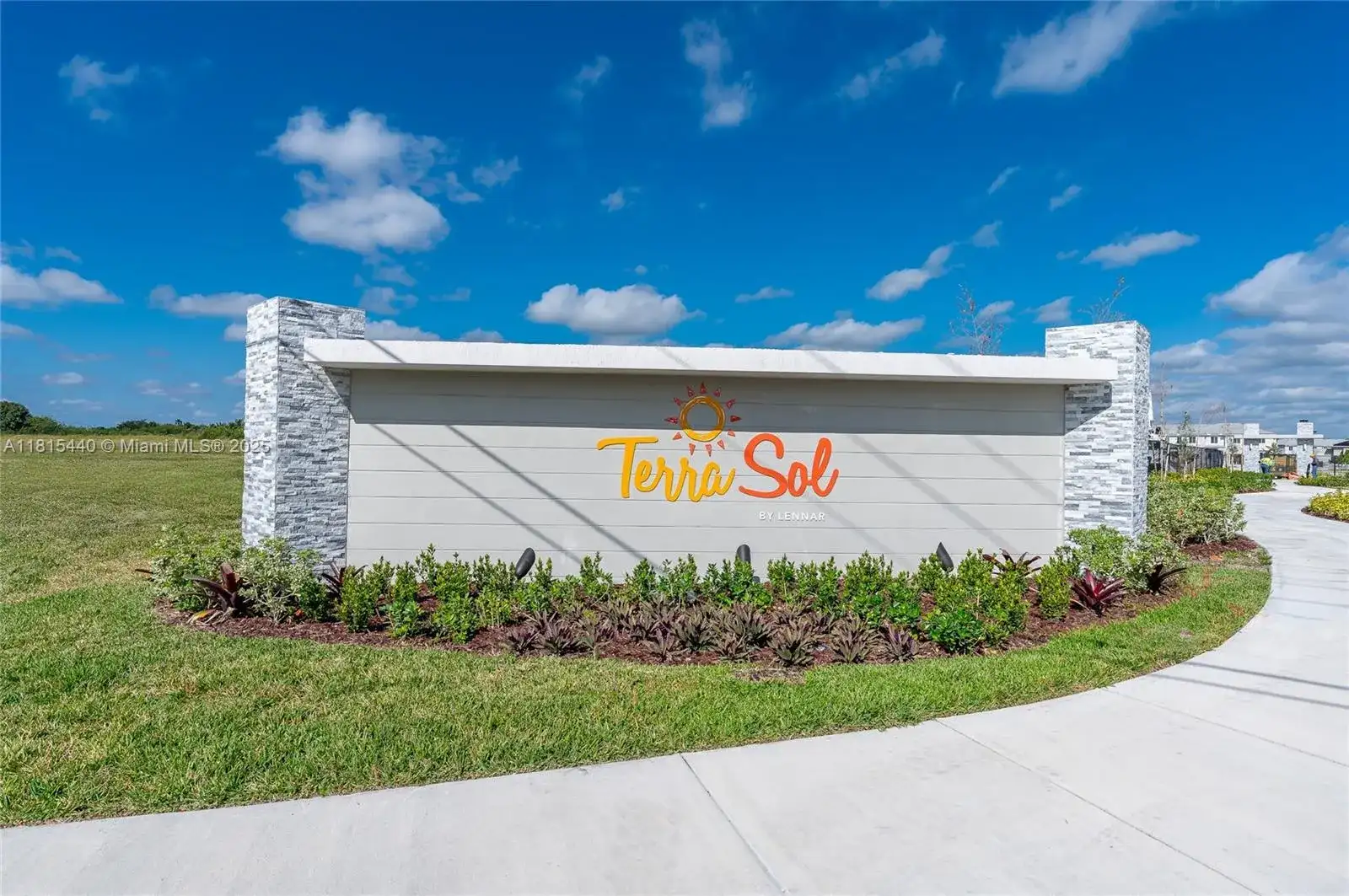 725 SE 13 ST. CIR. # 725, Homestead FL 33034 photo 4