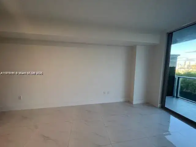 16385 Biscayne Blvd # 820, North Miami Beach FL 33160 photo 3