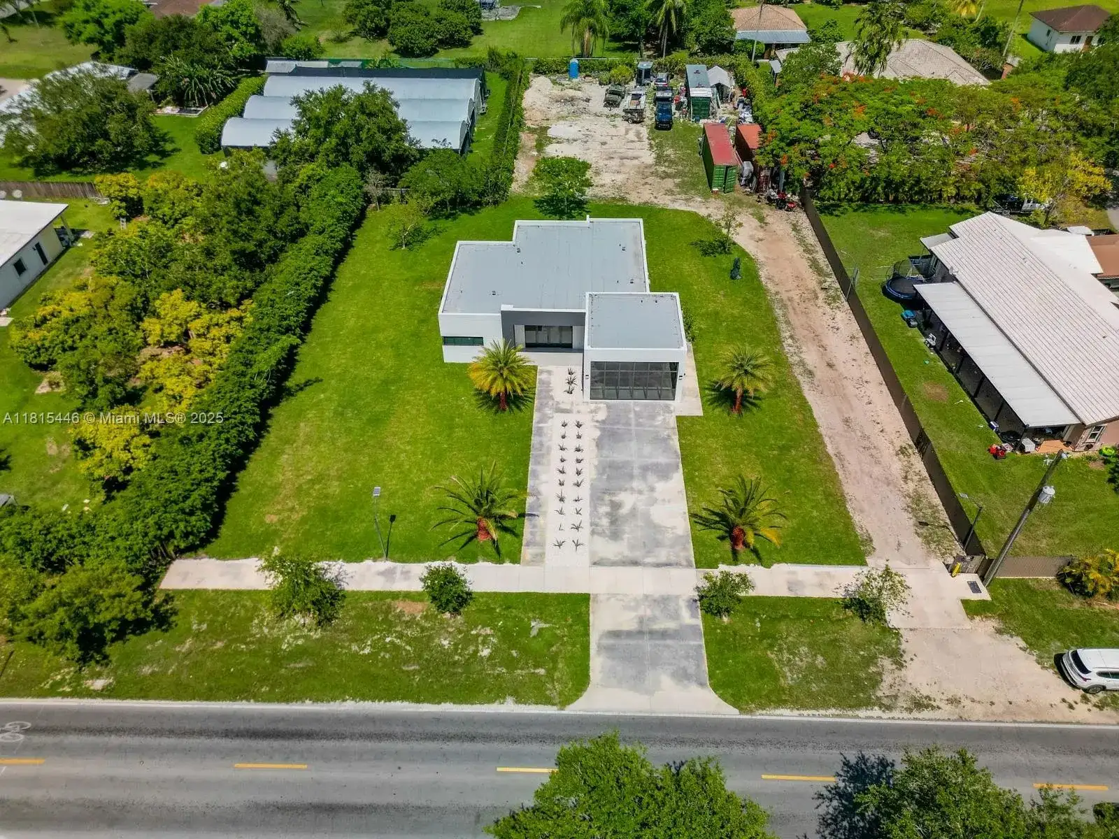 29705 SW 187th Ave, Homestead FL 33030 photo 3