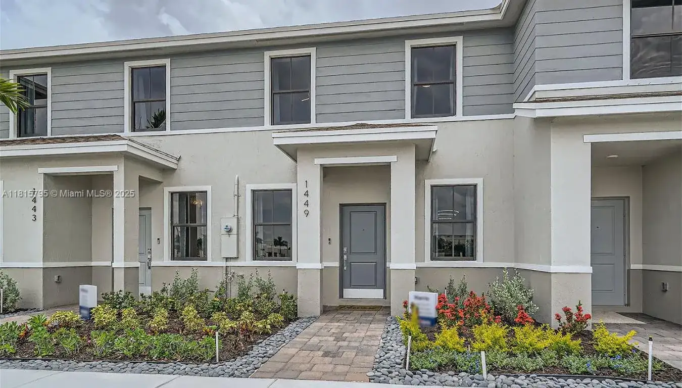 1491 NE 3rd Avenue, Florida City FL 33034 photo 2