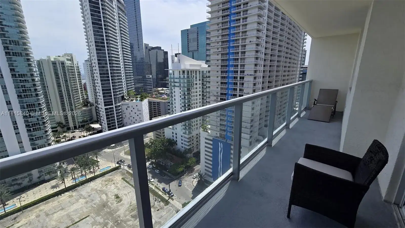 1155 Brickell Bay Dr # 2507, Miami FL 33131 photo 3
