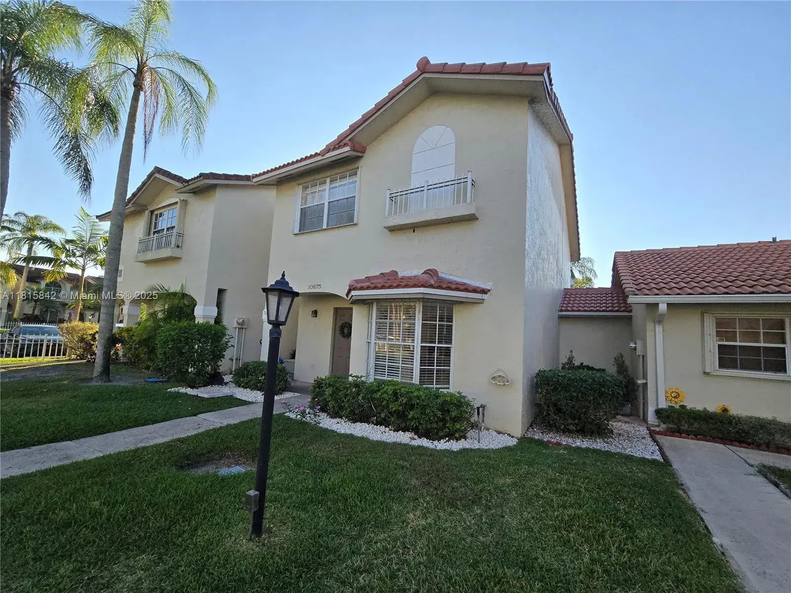 10875 NW 8th St, Pembroke Pines FL 33026