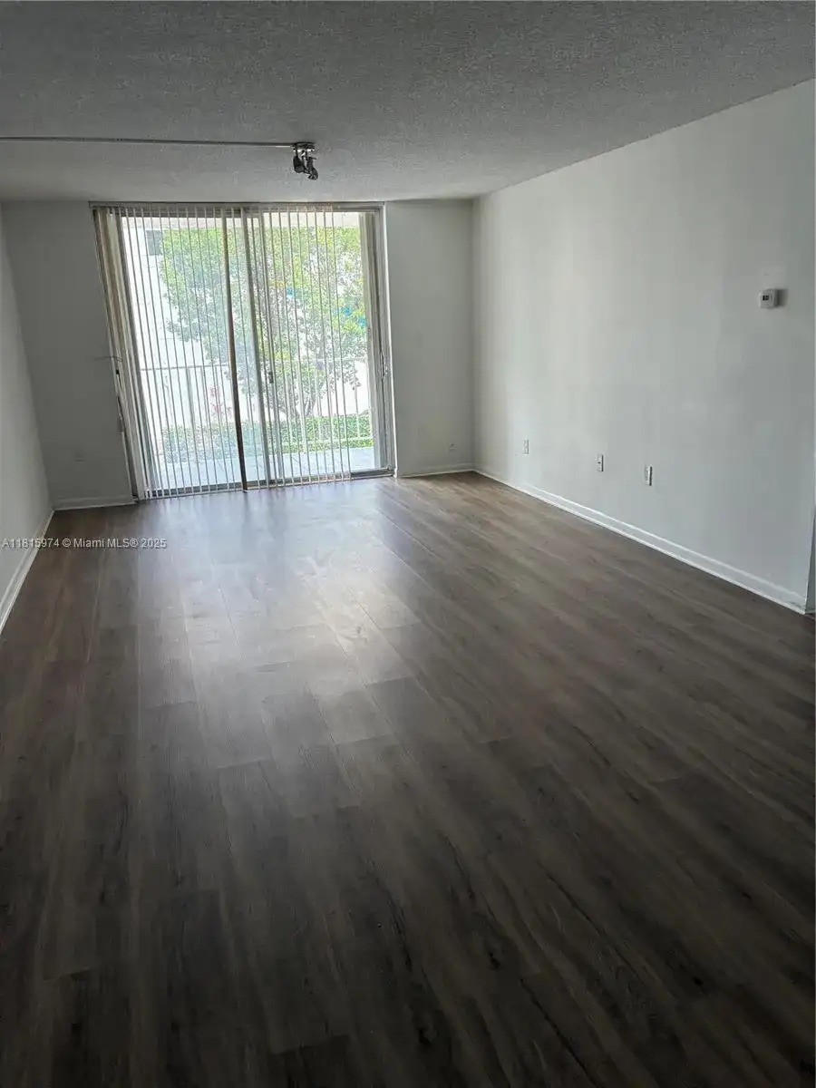 4675 W 18th Ct # 211, Hialeah FL 33012 photo 2