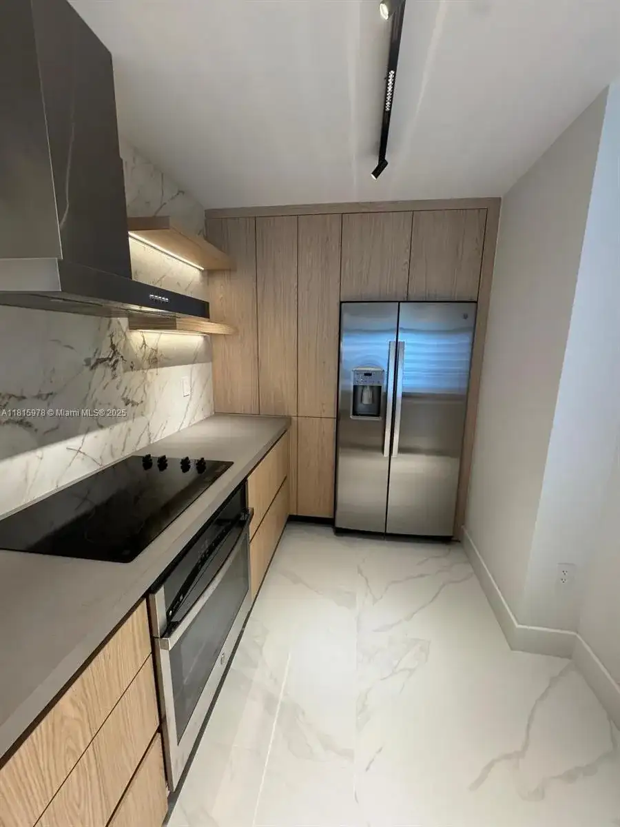 800 N Miami Ave # 901, Miami FL 33136 photo 3