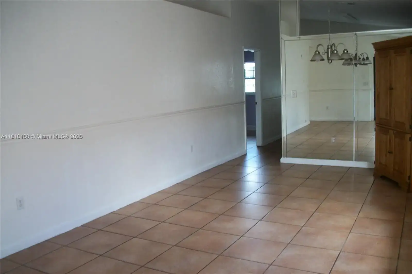 7230 W 34th Ct, Hialeah FL 33018 photo 5