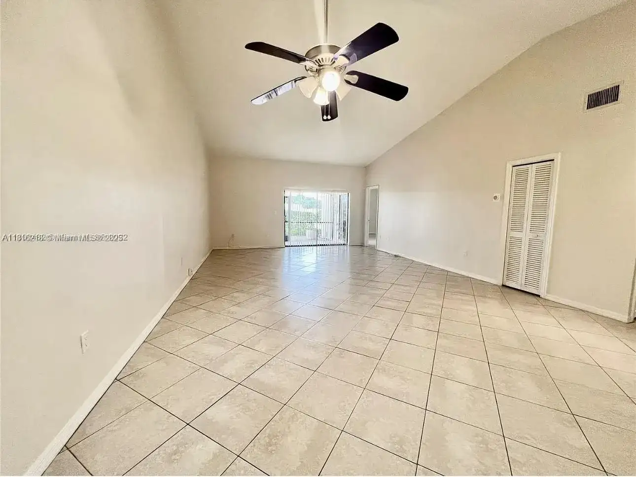 642 E Deer Creek Emerald Way E # 642, Deerfield Beach FL 33442 photo 5