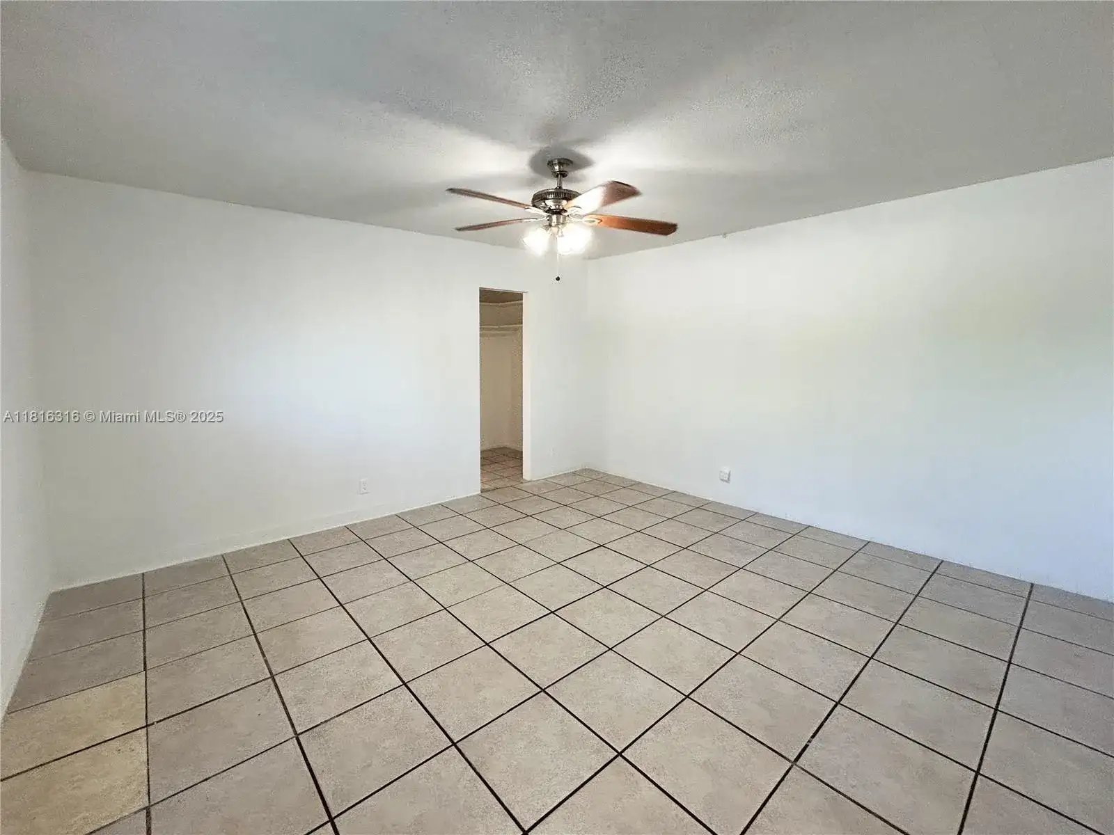 3049 NW 9th Ave # 9A, Wilton Manors FL 33311 photo 5