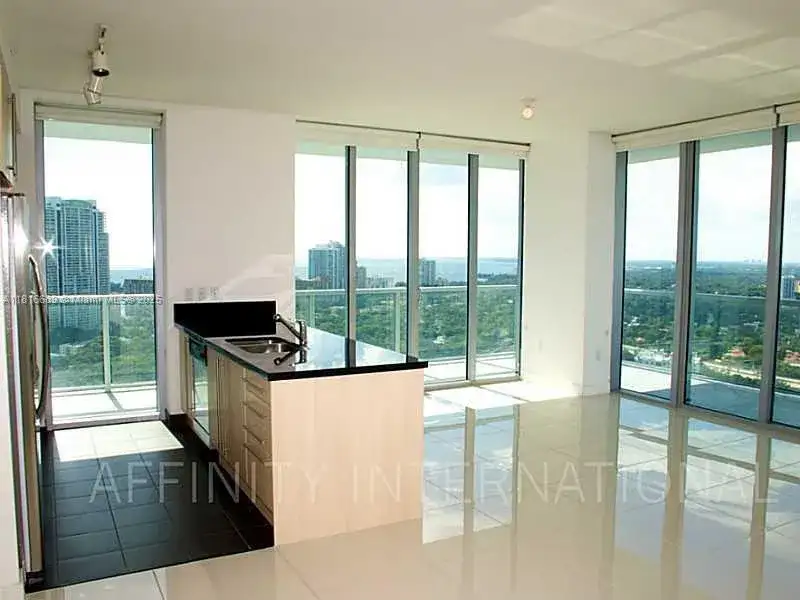 79 SW 12 ST # 3901, Miami FL 33130 photo 4