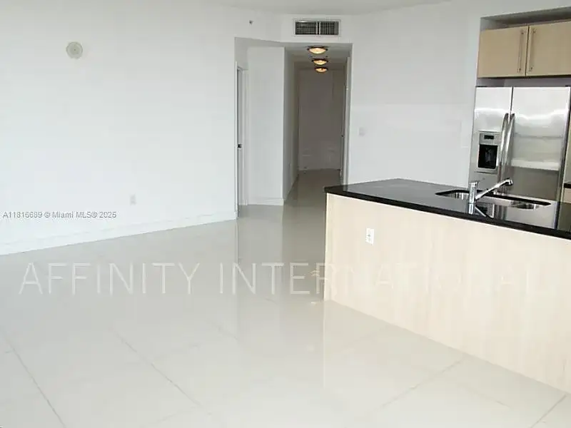 79 SW 12 ST # 3901, Miami FL 33130 photo 5