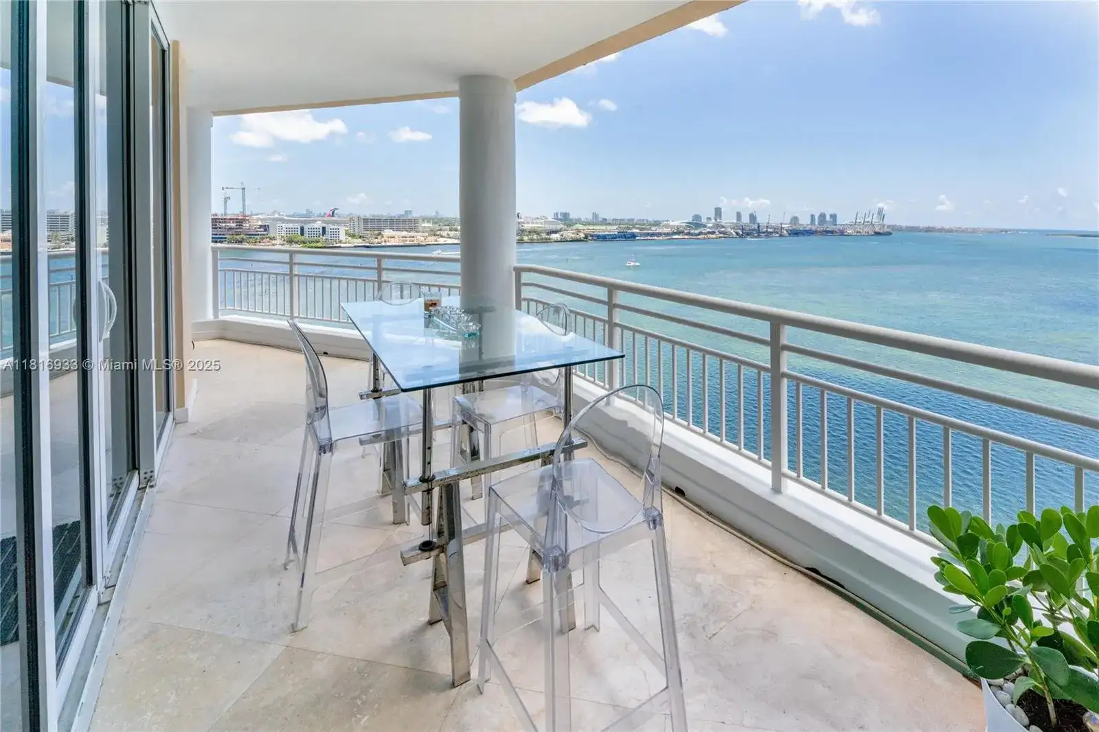 848 Brickell Key Dr # 1601, Miami FL 33131 photo 2