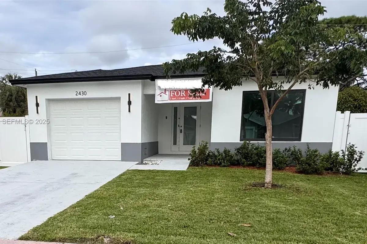 2430 NW 22nd Rd, Fort Lauderdale FL 33311