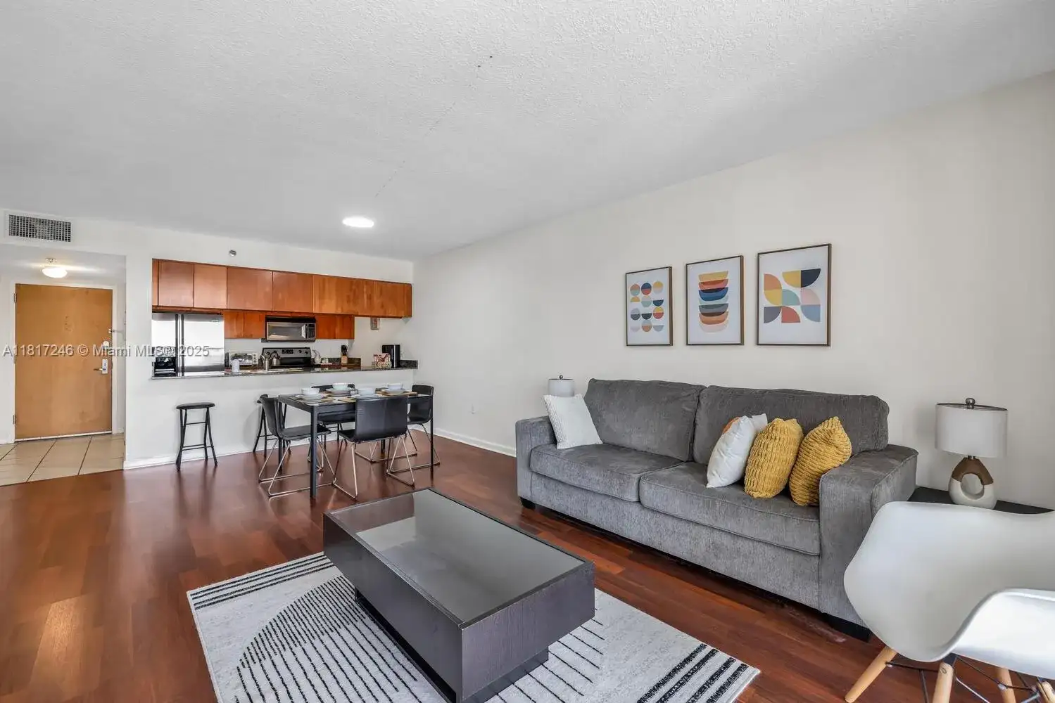 1200 Brickell Bay Dr # 2619, Miami FL 33131 photo 3