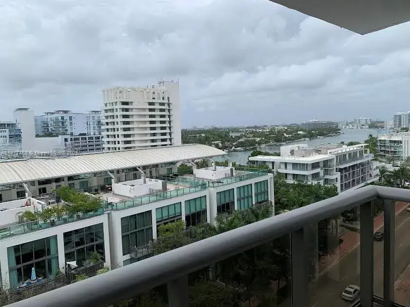 6039 Collins Ave # 1131, Miami Beach FL 33140