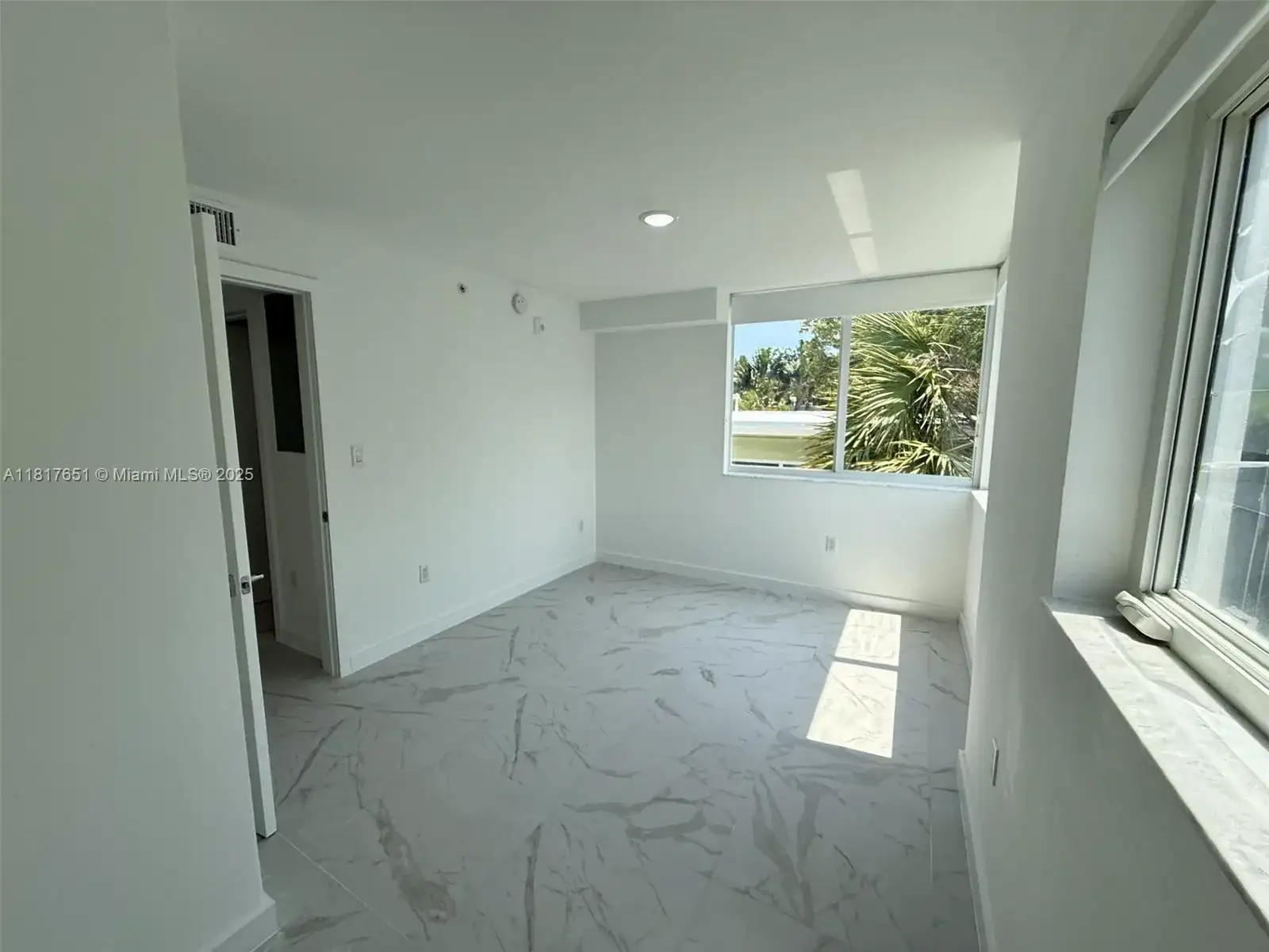 1552 Euclid Ave # 6, Miami Beach FL 33139 photo 5