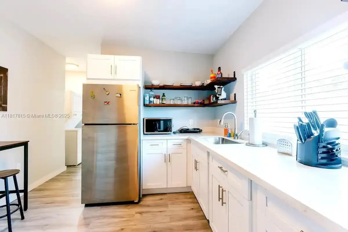 1647 NW 29th Ave # 3, Miami FL 33125 photo 4