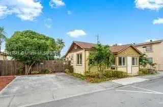 1416 N 2nd Ave N, Lake Worth FL 33460 photo 3