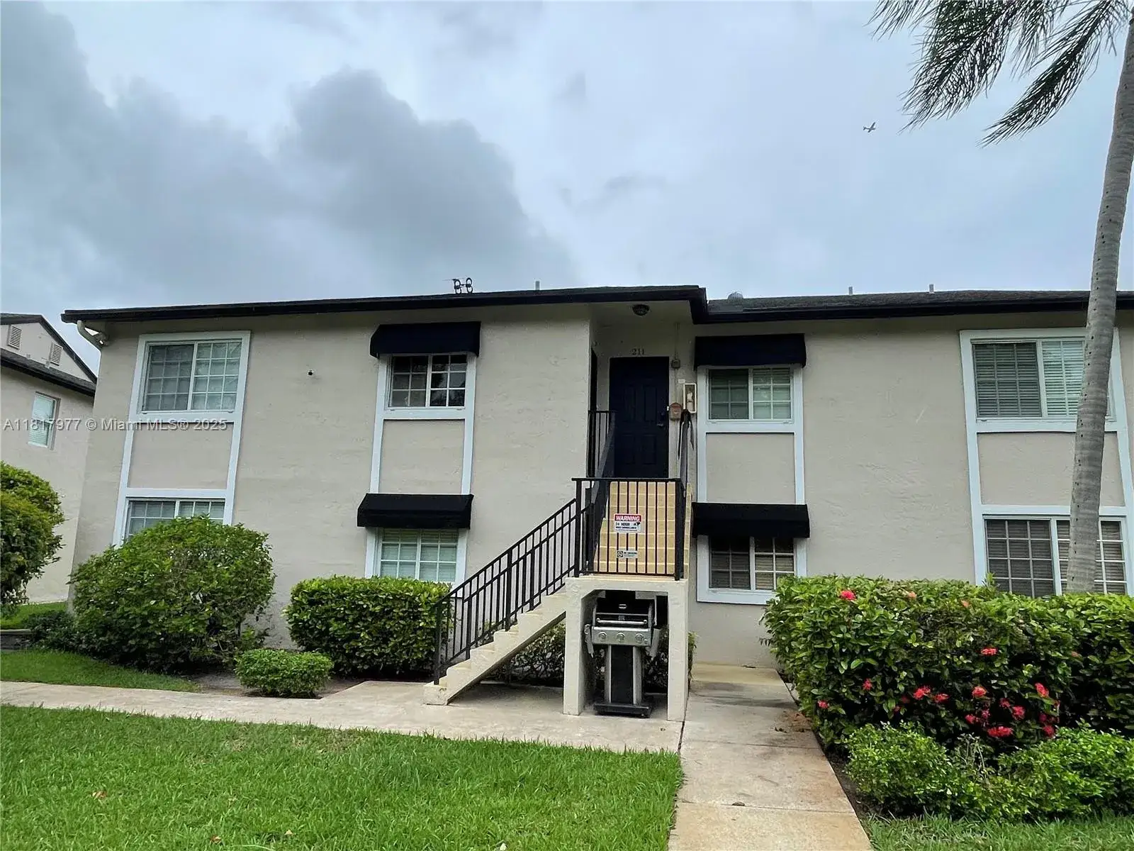 4000 Crystal Lake Dr # 111, Deerfield Beach FL 33064