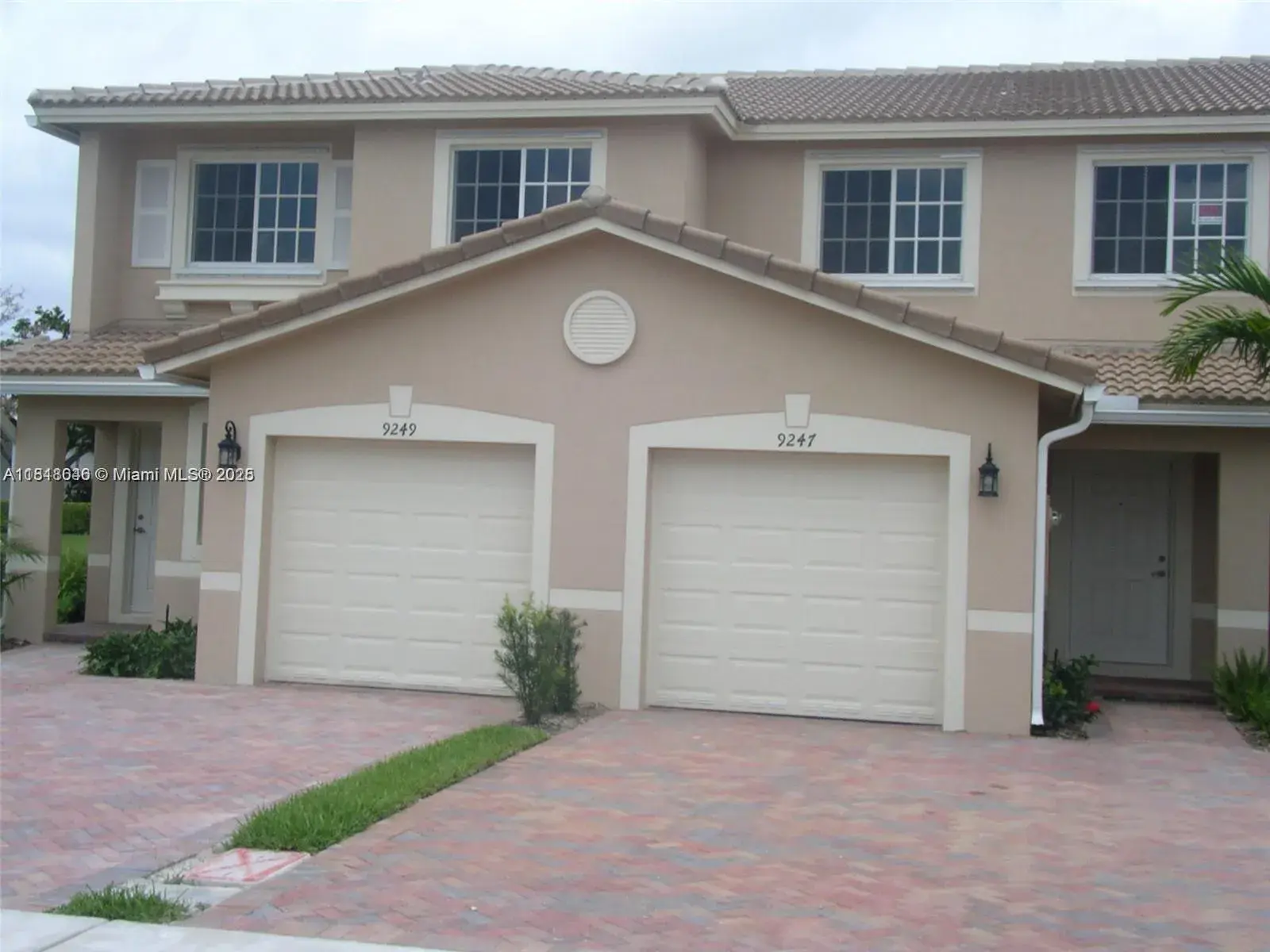 9247 Chambers St, Tamarac FL 33321