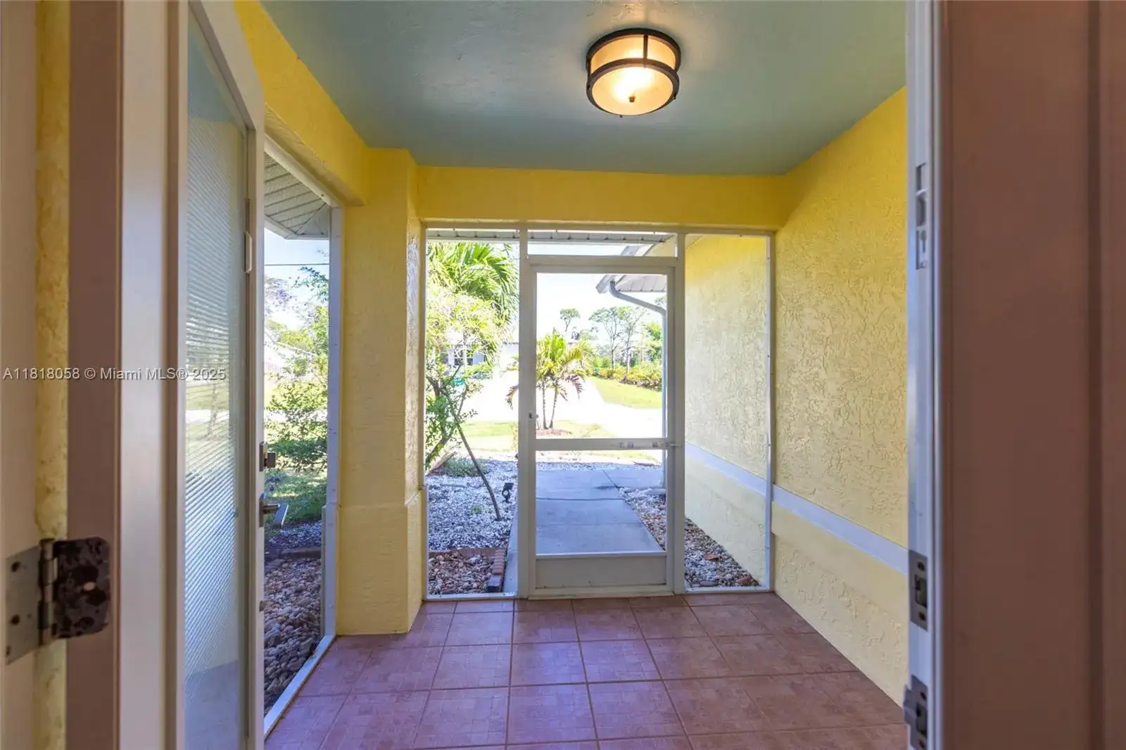 5225 Anchorage DR, Cape Coral FL 33956 photo 3