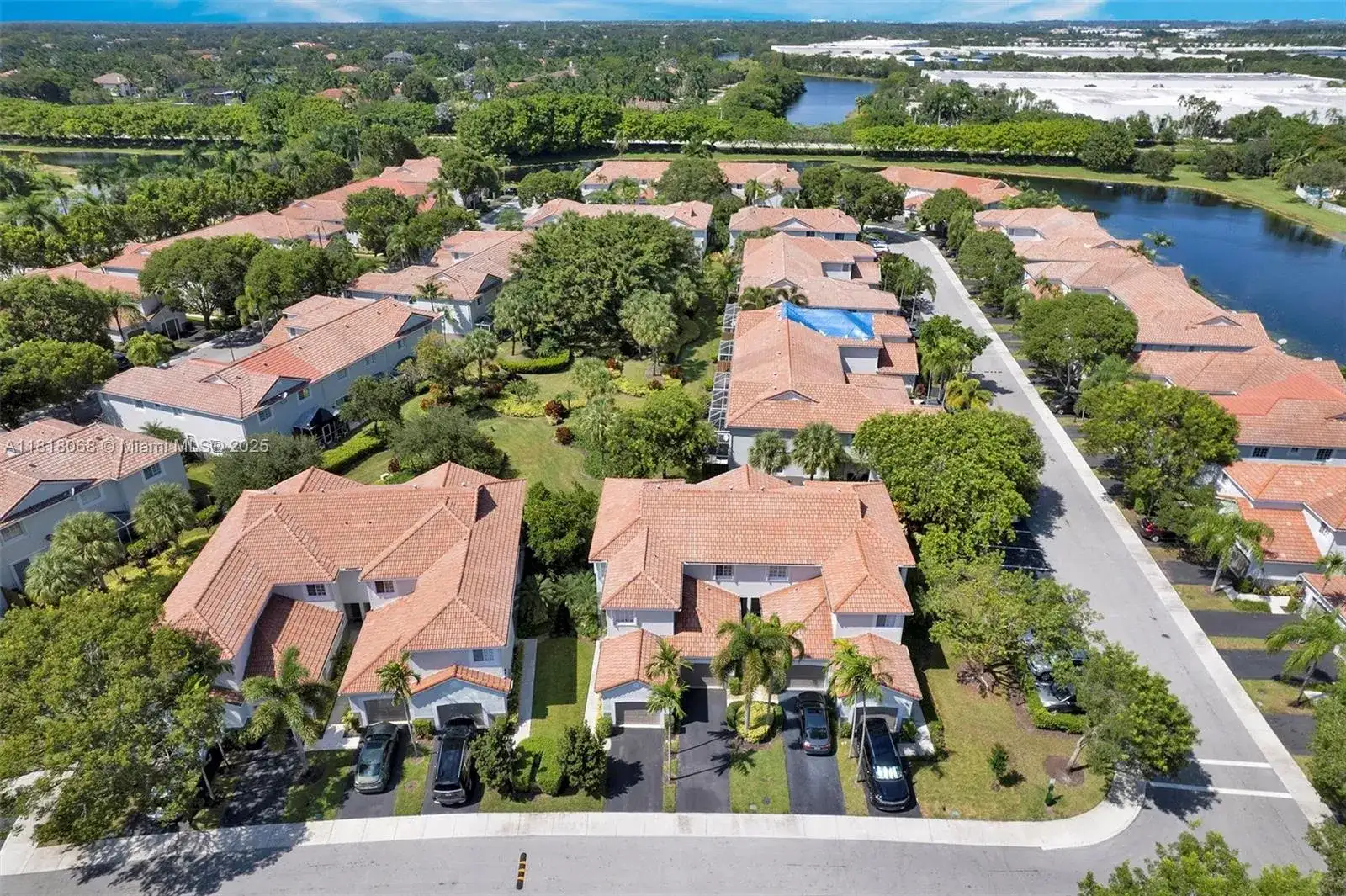 3905 San Simeon Ln, Weston FL 33331 photo 3