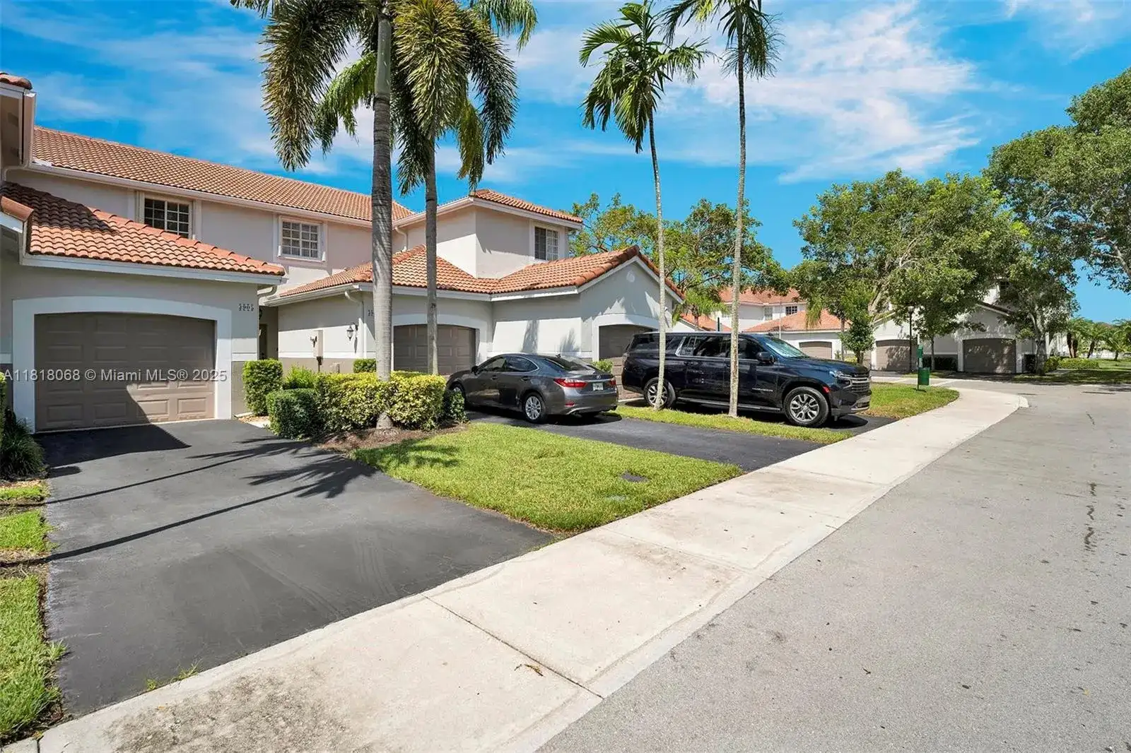 3905 San Simeon Ln, Weston FL 33331 photo 4