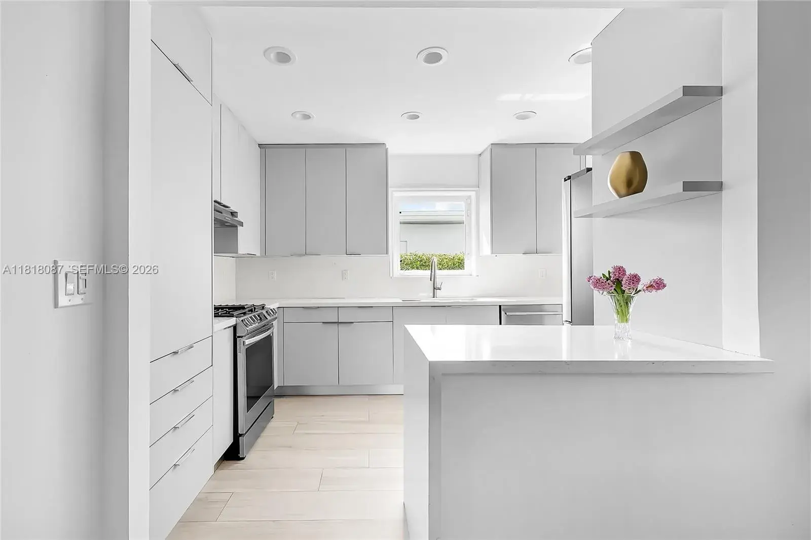 719 W 51st St, Miami Beach FL 33140