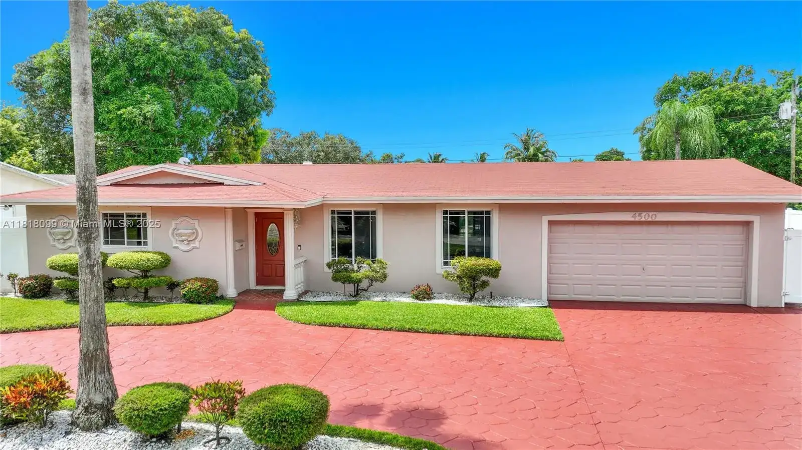 4500 NW 7th St, Plantation FL 33317 photo 2
