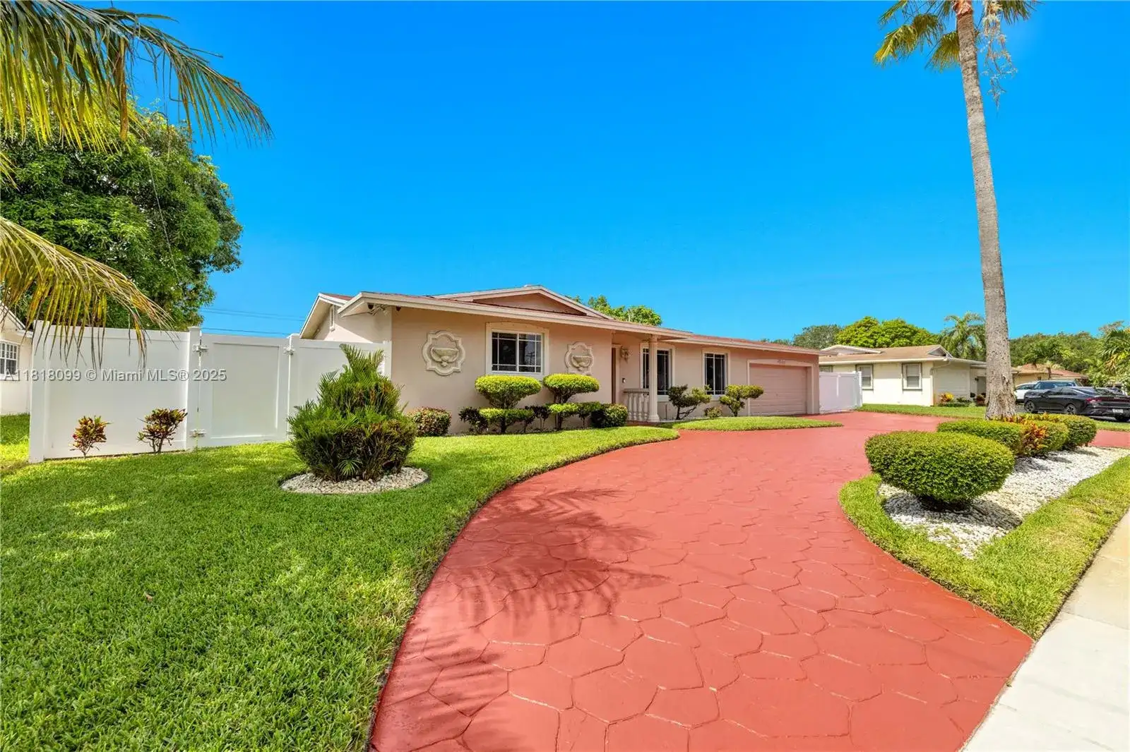 4500 NW 7th St, Plantation FL 33317 photo 3