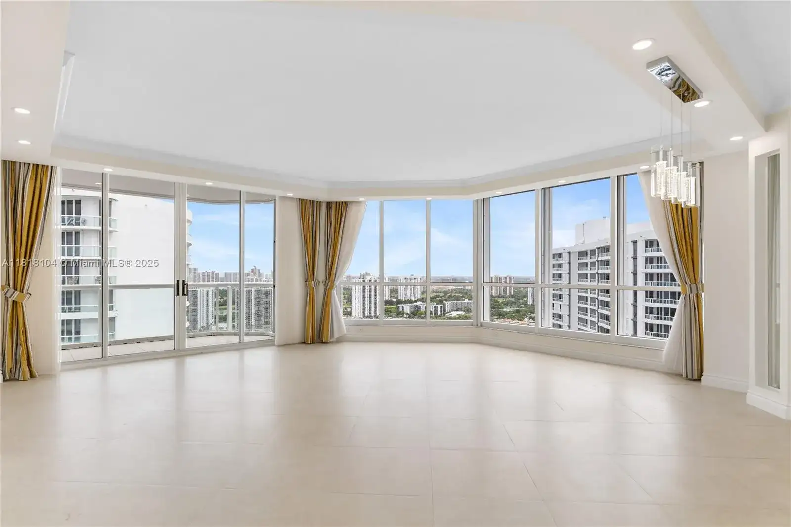 21150 Point Place # 2902, Aventura FL 33180 photo 4