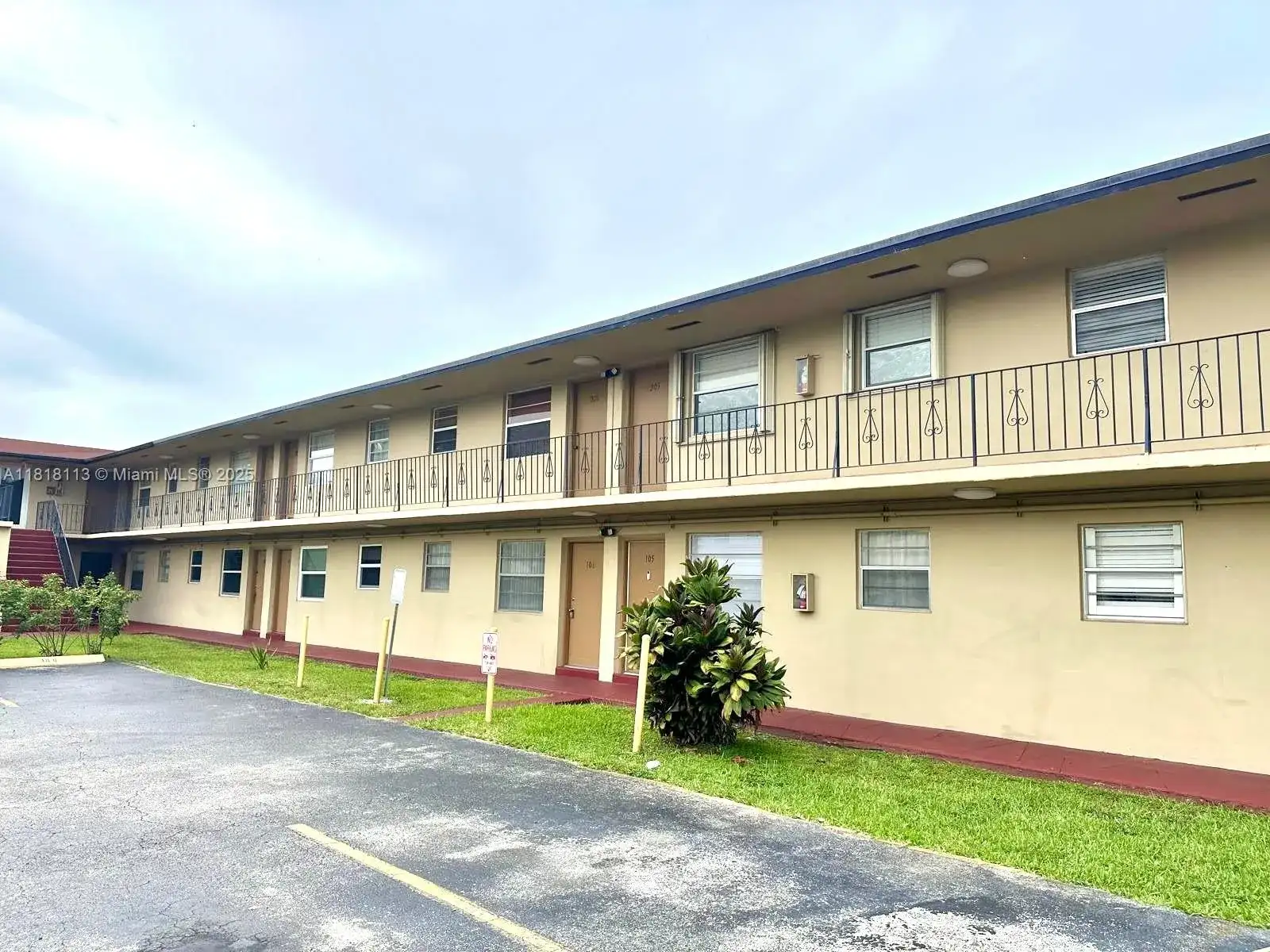 3905 SW 78th Ct # 106, Miami FL 33155 photo 2