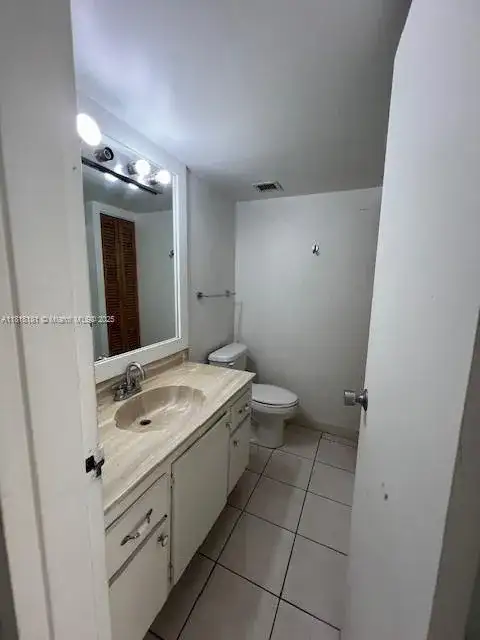 13499 Biscayne Blvd # 602, North Miami FL 33181 photo 2