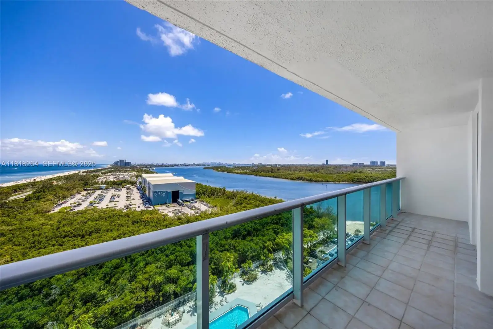 100 Bayview Dr # 1922, Sunny Isles Beach FL 33160 photo 3