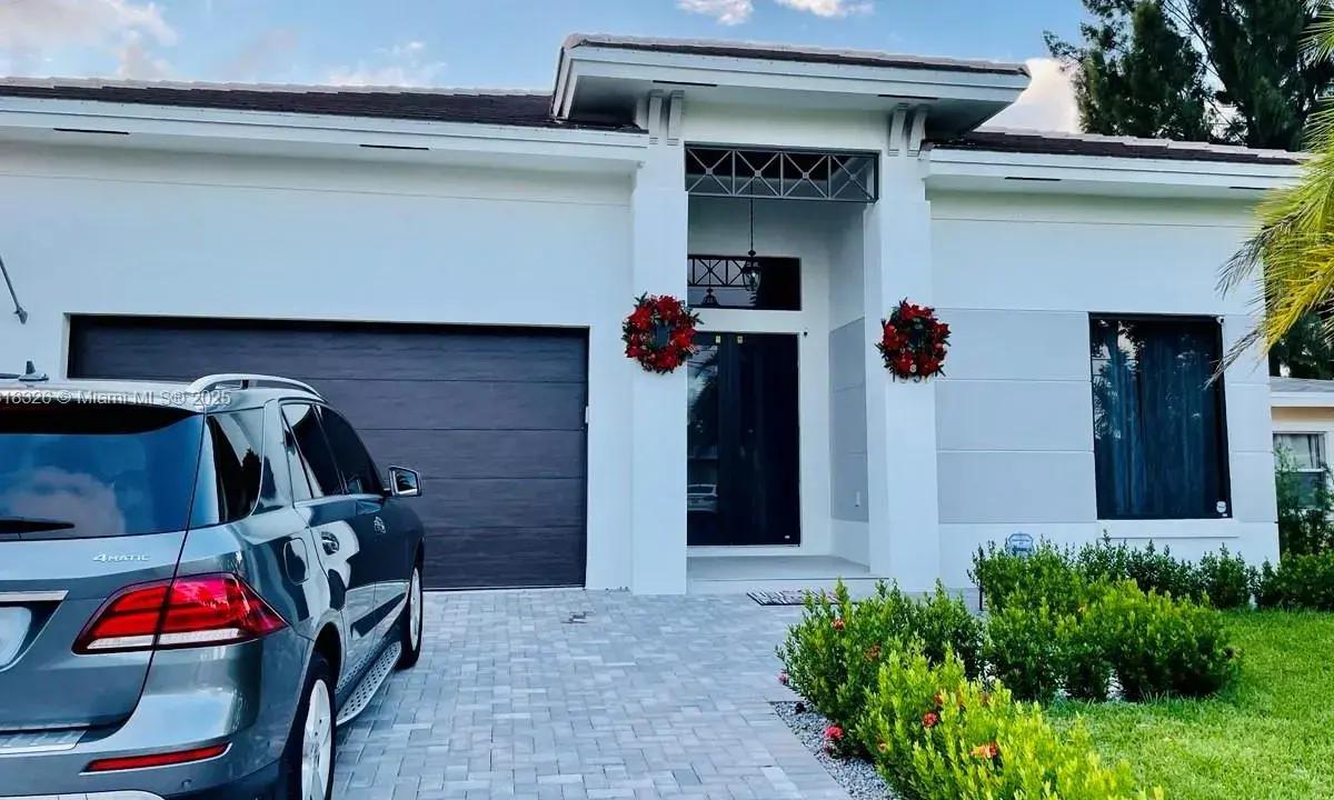 1951 SW 28th Ave, Fort Lauderdale FL 33312