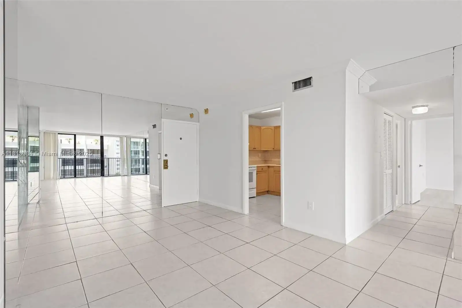 1450 Brickell Bay Dr # 806, Miami FL 33131 photo 3