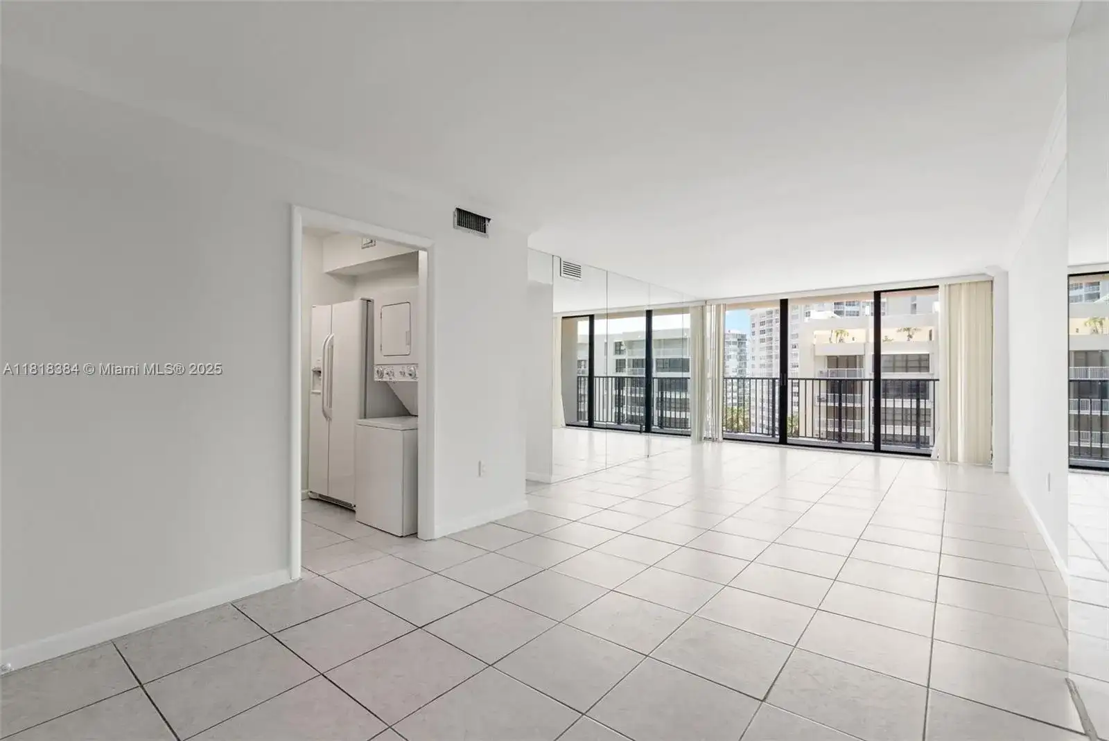 1450 Brickell Bay Dr # 806, Miami FL 33131 photo 4