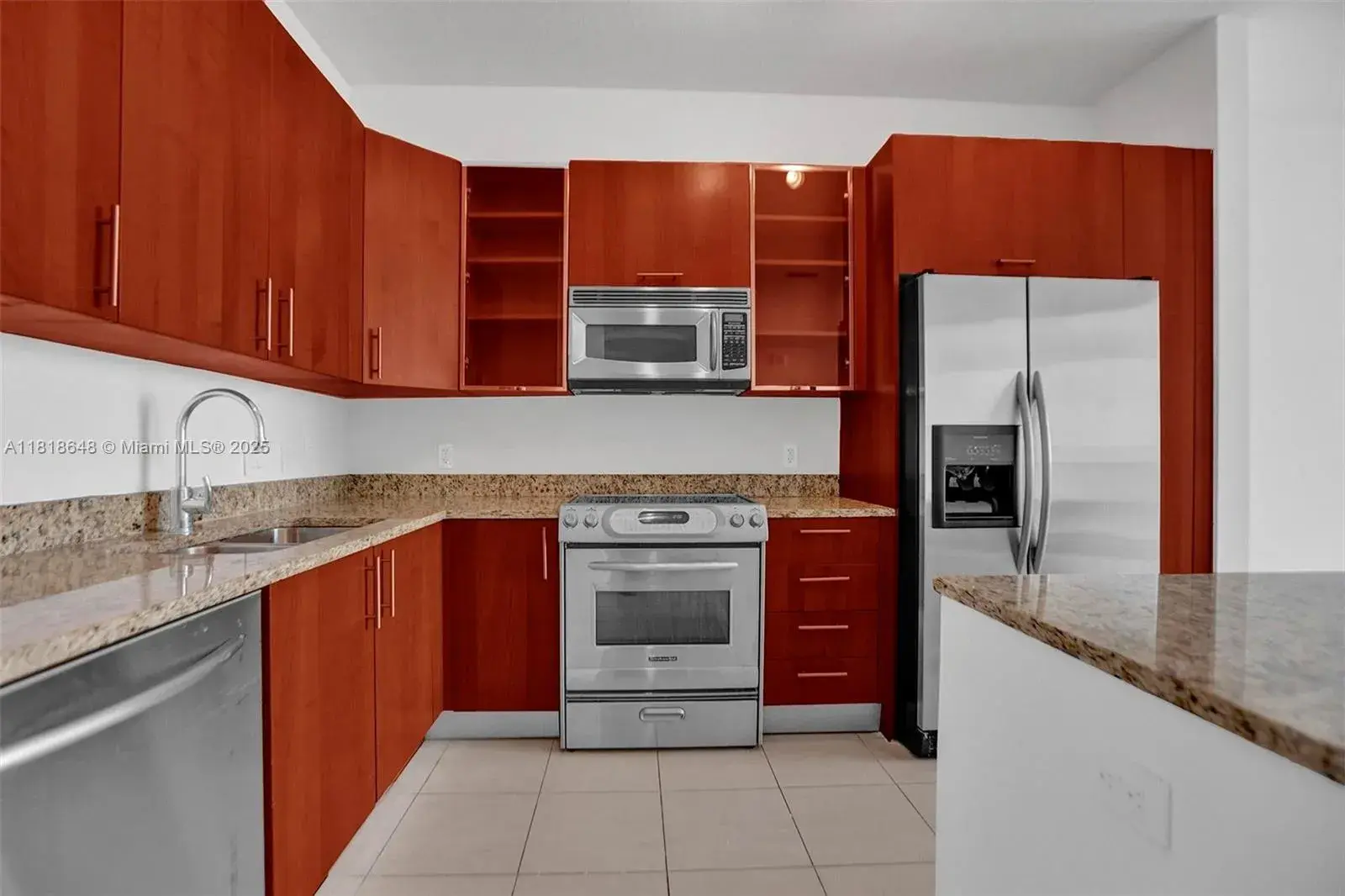 1945 S Ocean Dr # 2302, Hallandale Beach FL 33009
