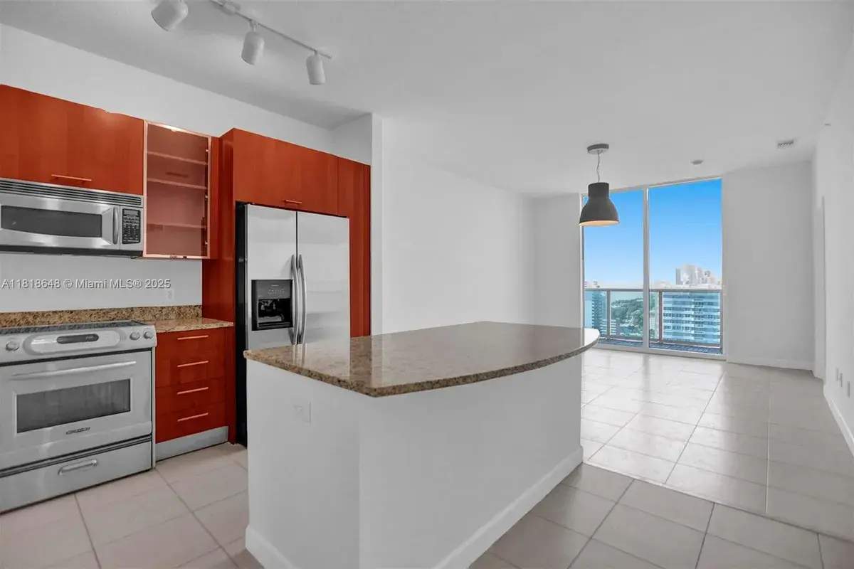 1945 S Ocean Dr # 2302, Hallandale Beach FL 33009