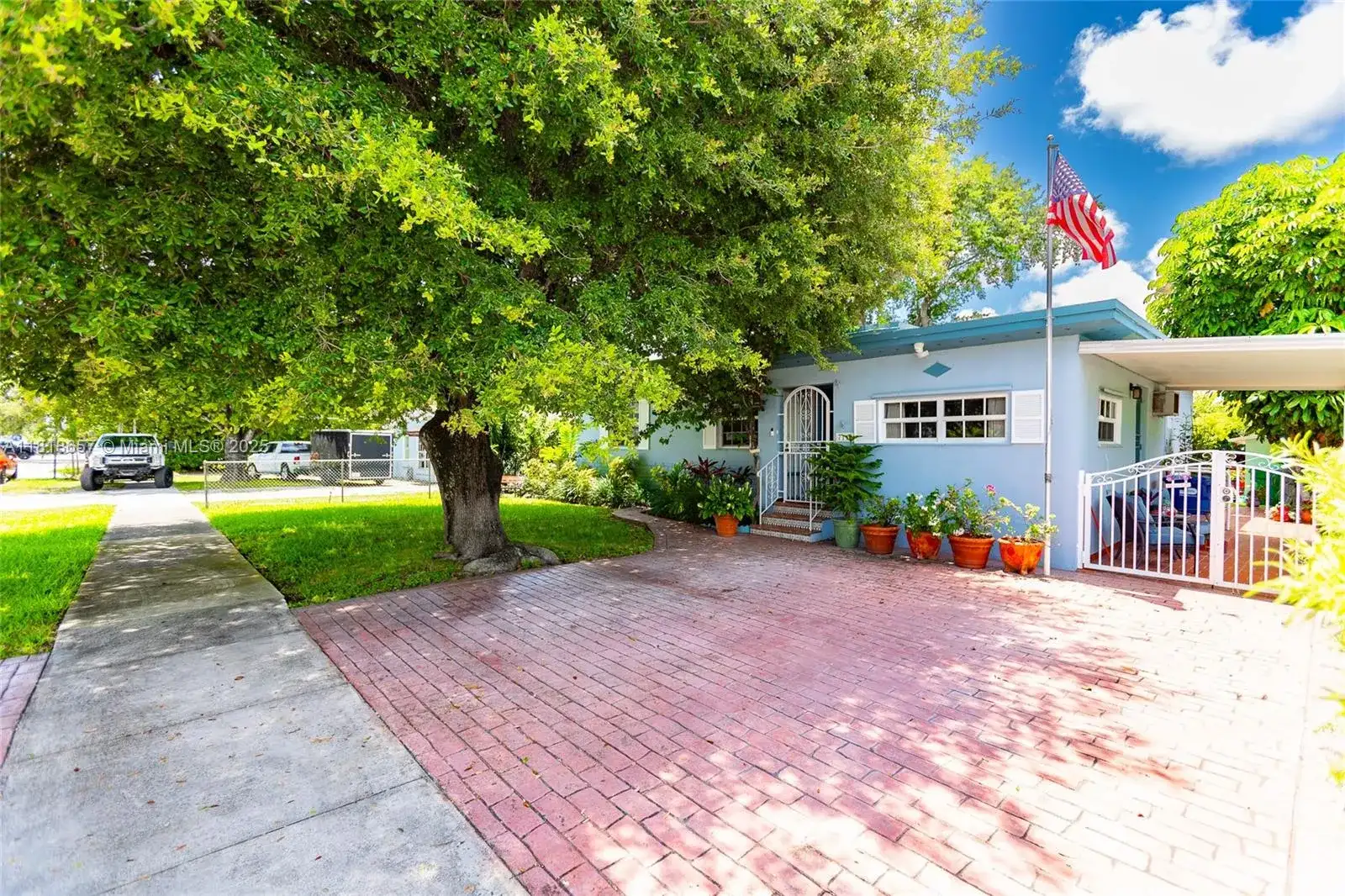 7110 SW 13th Ter, Miami FL 33144 photo 3
