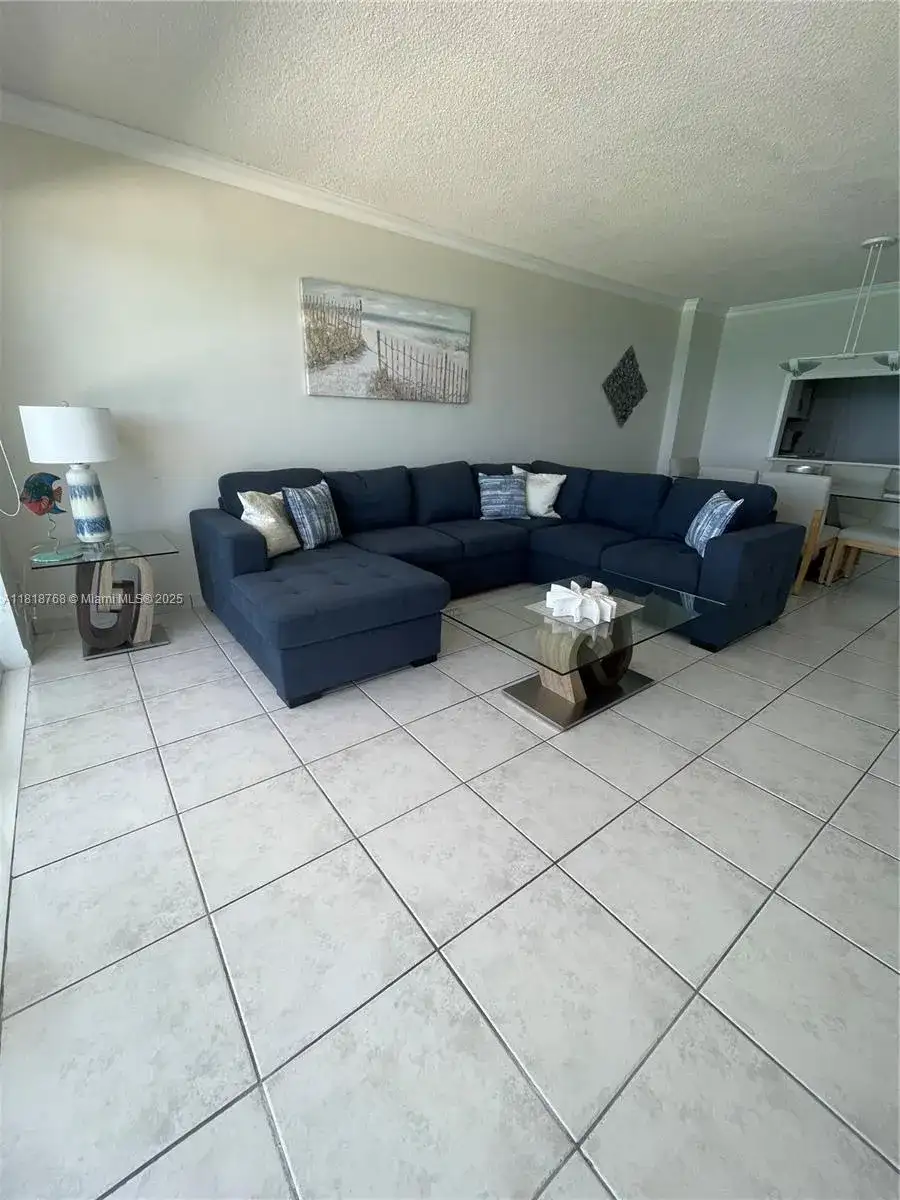 5601 Collins # 1210, Miami Beach FL 33140 photo 4