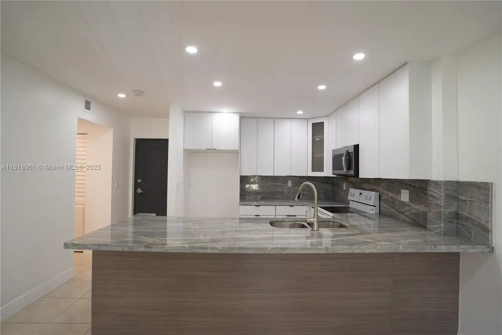 7845 Camino Real # 410, Miami FL 33143 photo 2