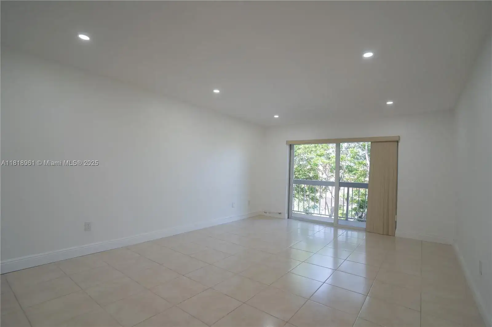 7845 Camino Real # 410, Miami FL 33143 photo 4
