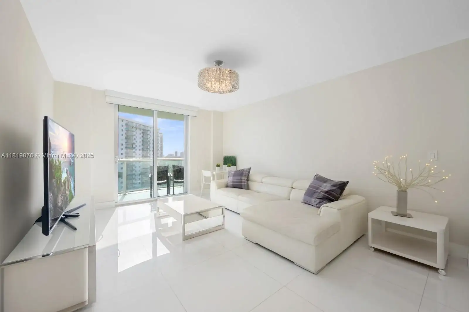 19370 Collins Ave # 916, Sunny Isles Beach FL 33160 photo 4
