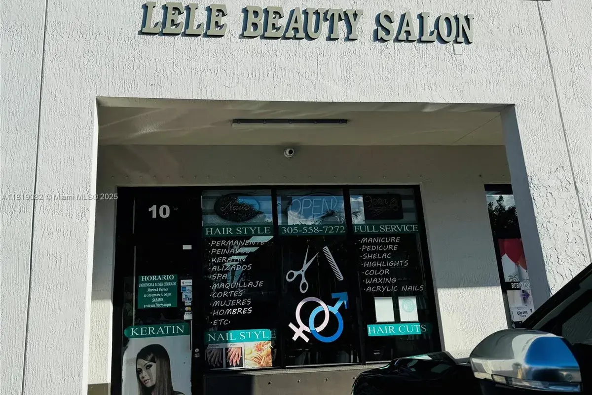 3553 W 76th St, Hialeah FL 33018