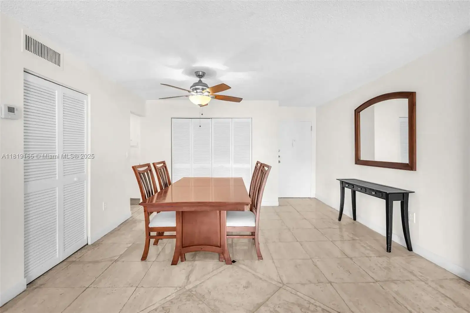 17800 Atlantic Blvd # 303, Sunny Isles Beach FL 33160 photo 5
