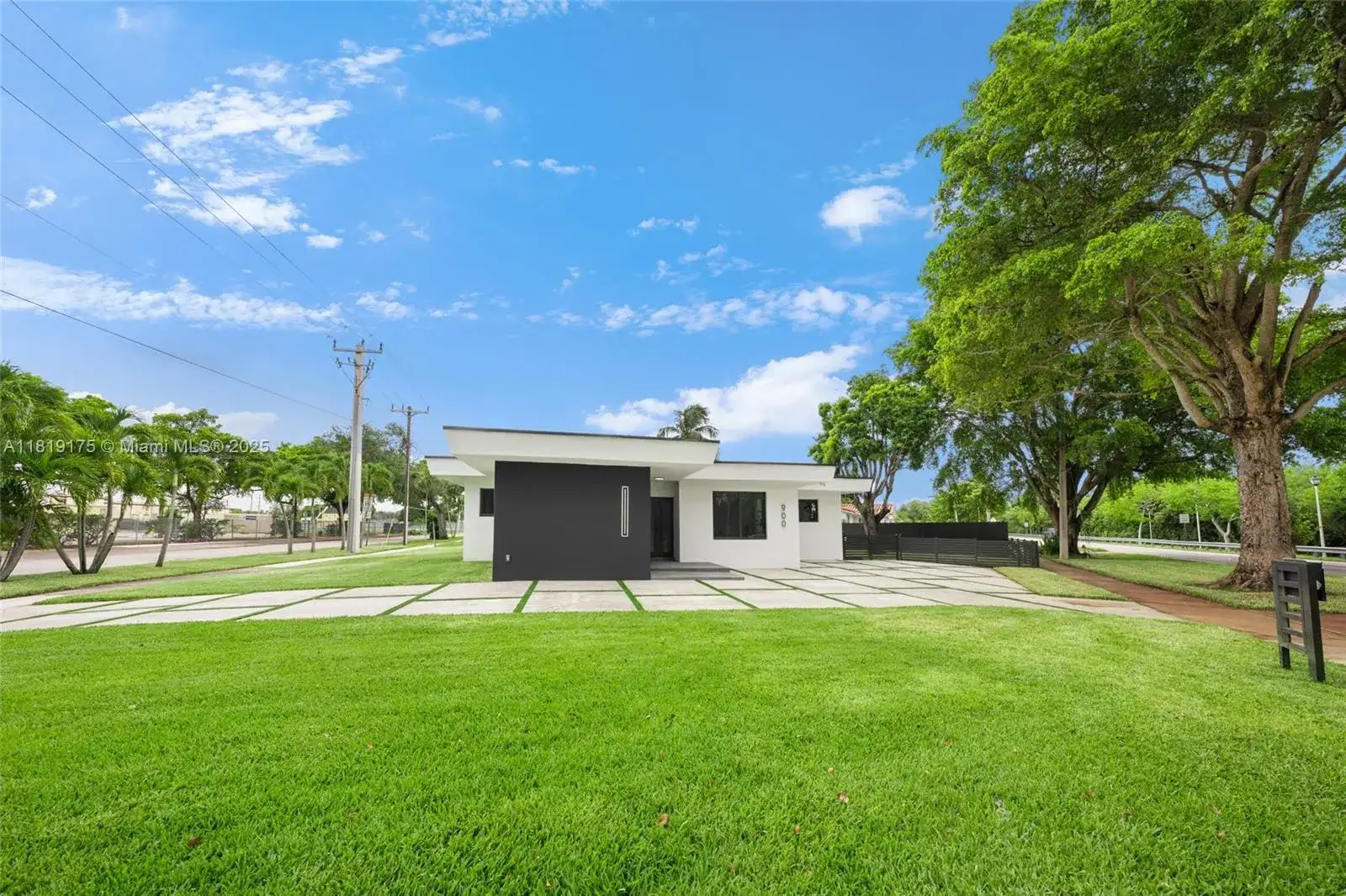 900 N Royal Poinciana Blvd, Miami Springs FL 33166 photo 4