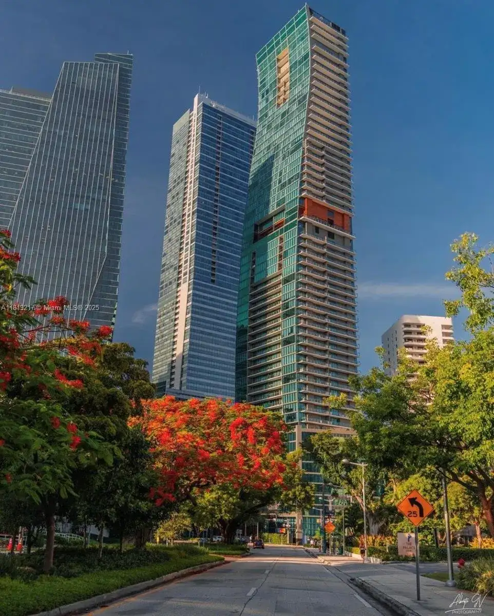 1451 Brickell Ave # 2306, Miami FL 33131 photo 2