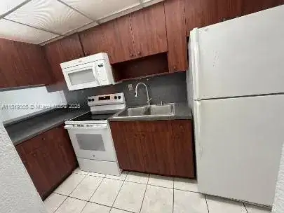 1305 W 46th St # 221, Hialeah FL 33012 photo 5