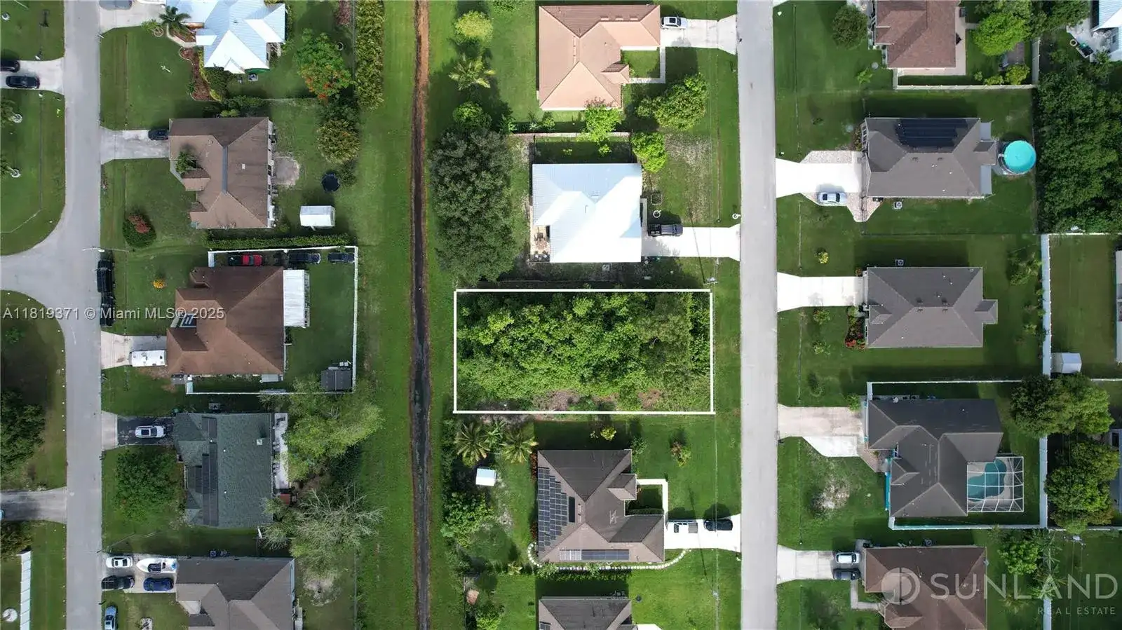 1574 Hackensack Ave, Port St. Lucie FL 34953 photo 2