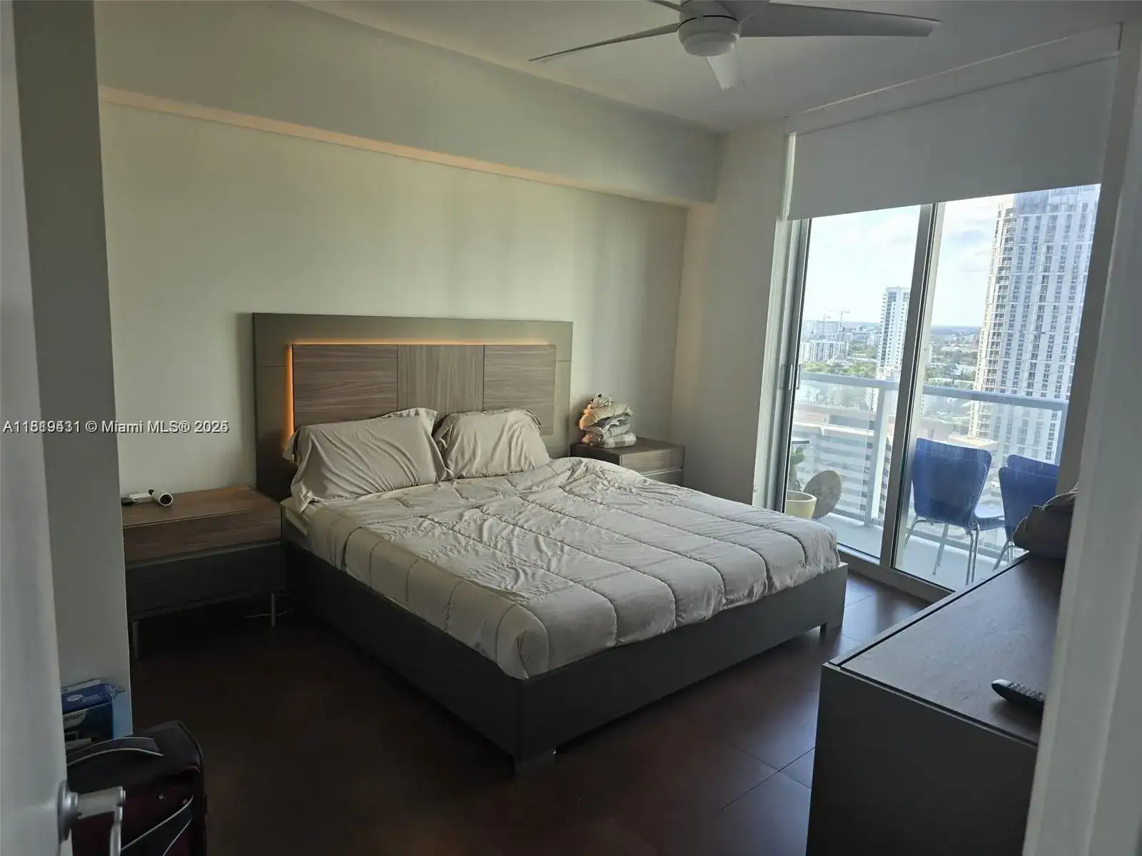 185 SW 7th St # 2407, Miami FL 33130 photo 3